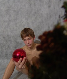 Artur wishes you a happy holiday 5a31bd09ad9ef.jpg