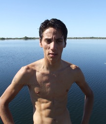 Cumming on the rocks 5a32f1eae1484.jpg