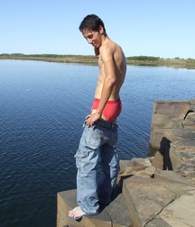 Cumming on the rocks 5a32f1f2a1565.jpg