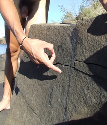 Cumming on the rocks 5a32f2eb77bc9.jpg