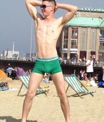 More cute boys 5a916f829069e.jpg