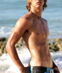 More cute boys 5a916f95122fe.jpg