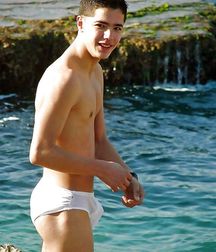 More cute boys 5a916f971272f.jpg