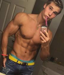 Hot boys 5 5aac4a026a11d.jpg
