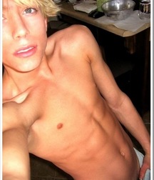 shirtless boys 5c7ff4702e470.jpg