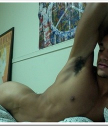 shirtless boys 5c7ff471011e7.jpg