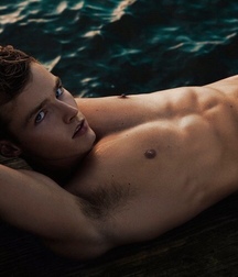 shirtless boys 5c7ff49018631.jpg