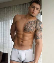 Shirtless 4 5c894d64db30f.jpg
