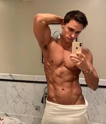 Selfie 3 5c903f38d618c.jpg