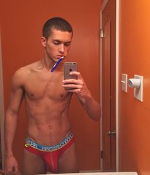 Selfie 3 5c903f3ee1ffd.jpg
