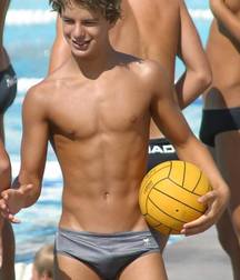 Shirtless 9 5c969468ab460.jpg