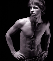 Shirtless 11 5ca294c50cd25.jpg