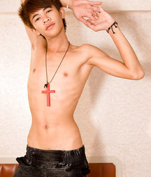 Shirtless 11 5ca294cb5590c.jpg