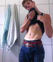 Shirtless 11 5ca294dd8774b.jpg