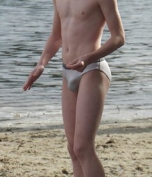 undies 01 5d2646616d3d7.jpg