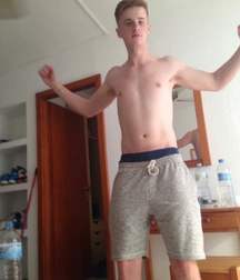 Irish lads showing off 5b6f58a59ec0e.jpg