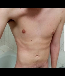 Grindr guys 5c844f36bacea.jpg