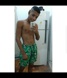 Grindr guys 5c844f571ebad.jpg