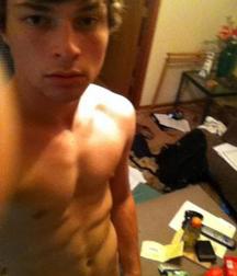 Brandon is Gay and friends 596780cc90595.jpg