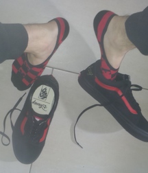 My shoes and socks 5bbbeb82c6cae.jpg