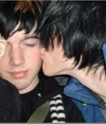 First Kiss 576ae968b70f2.jpg
