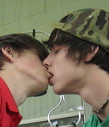 First Kiss 576ae96984390.jpg