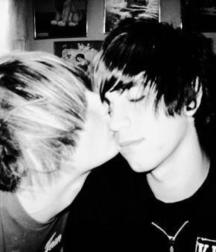 First Kiss 576ae96c15591.jpg
