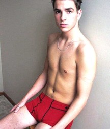 Vid HOT RED 576c8958627cb.jpg