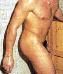 Naked 578bfe3db8f46.jpg