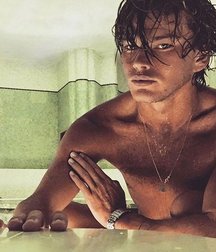 Shirtless Models 579421b13e467.jpg