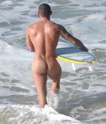 Surfers 579e5627f00f2.jpg