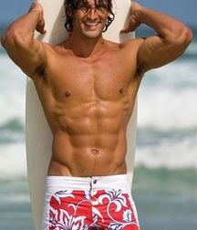 Surfers 579e563256c2f.jpg