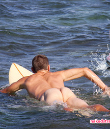 Surfers 579e564257215.jpg