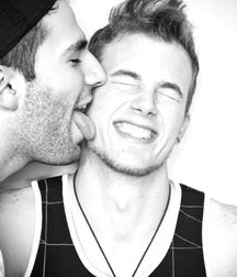Couples in Passion 57de376dea633.jpg
