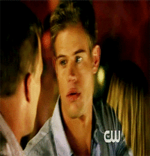 Kiss Me Now 57ef5319d351d.gif