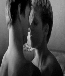 Kiss Me Now 57ef5349b66f9.gif