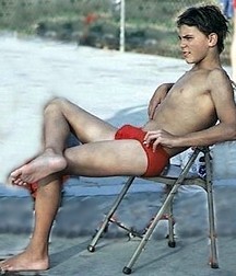 Boys in Red 5b84c96011158.jpg