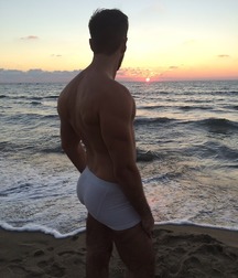Boys on the sea 5b89fa2572551.jpg