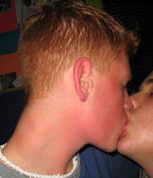 Kiss Me 5b934a9094567.jpg