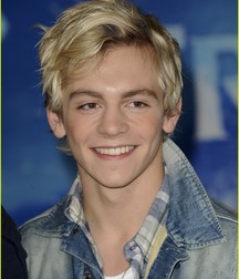 Dream Boys 5b949bf0e3791.jpg