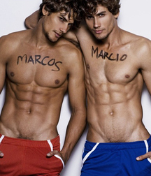 Twins 5bb16cc0a7430.jpg
