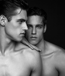 Twins 5bb16ce585dab.jpg