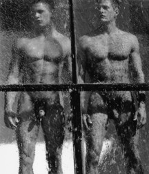 Twins 5bb16cede9818.jpg