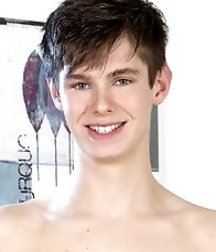 Boys Boys 5bbd21330e92c.jpg