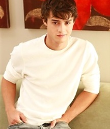 Boys Boys 5bbd213ea26f4.jpg