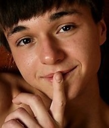 Boys Boys 5bbd2142ea66e.jpg