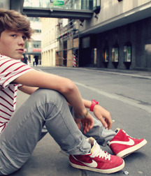 Boys Boys 5bbd21440806d.jpg