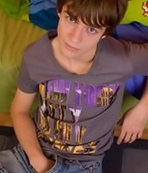 Boys Boys 5bbd216b24a1c.jpg
