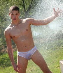 Boys in Briefs 5bbed538da46f.jpg