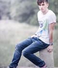 Boys in Profile 5bc52e42aa1e8.jpg